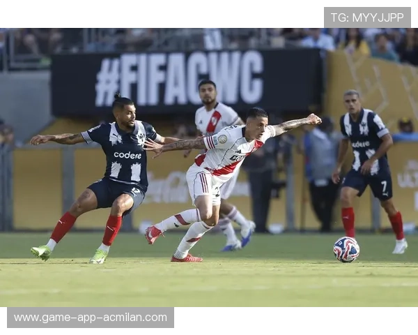 “德甲复苏势头强劲，传统劲旅逐渐追赶”，德甲经典比赛