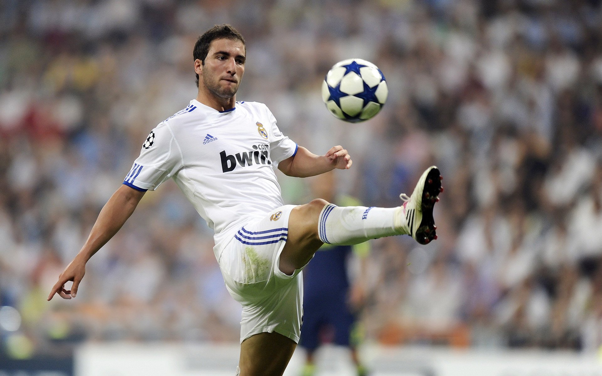 中国足球中场控制力统计研究，中国足球中场现役人员